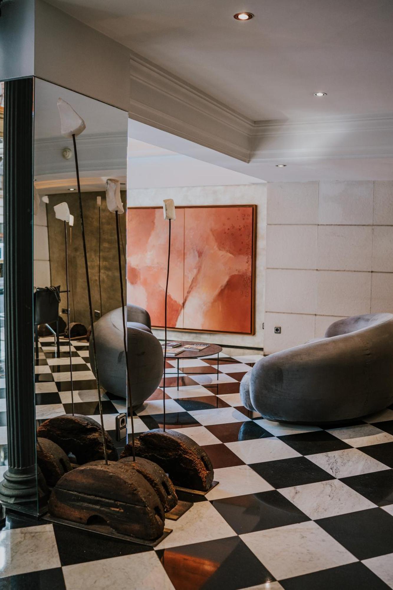 Hotel Gran Derby Suites, A Small Luxury Hotel Of The World Барселона Екстер'єр фото